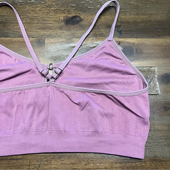 ✅ Danskin pink bralette with racer back adjustable straps - Picture 10 of 10
